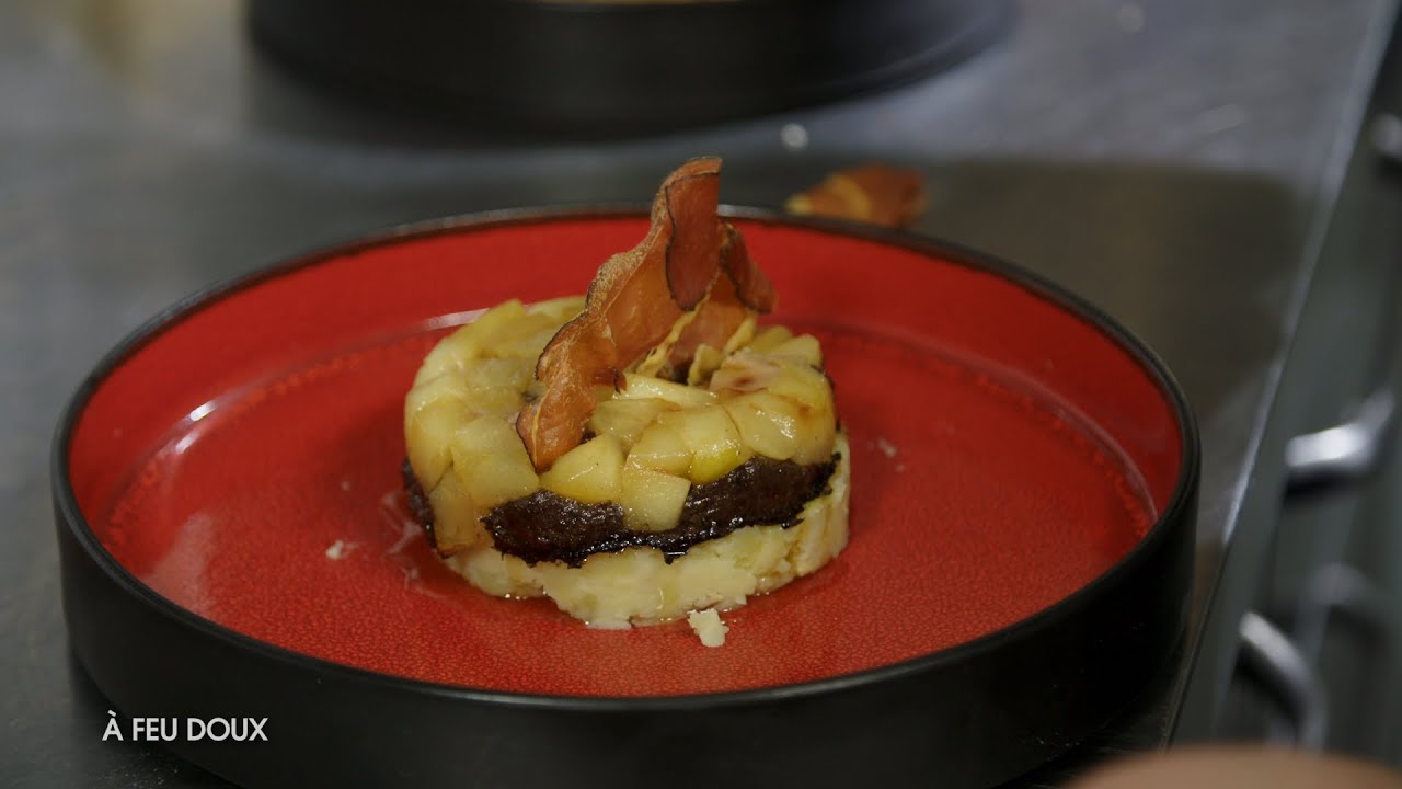 Tarte tatin pommes, boudin, foie gras