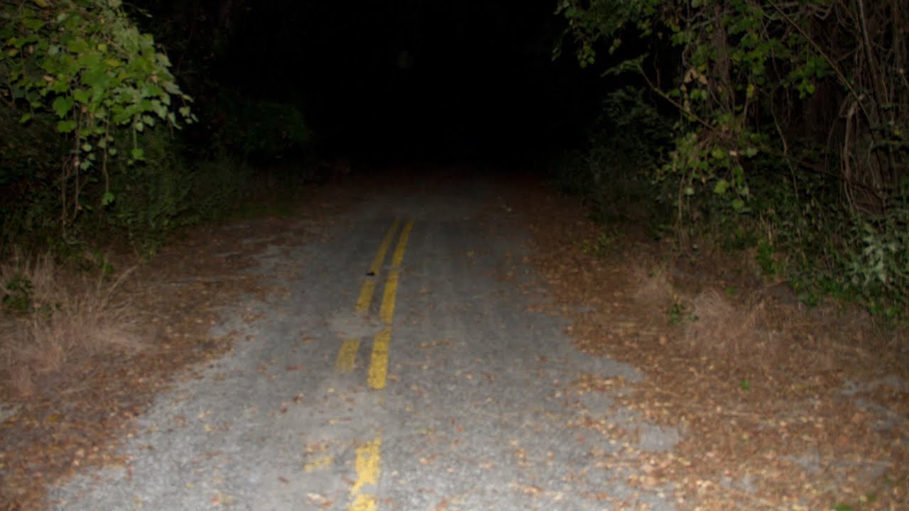 Alone at Donkey Lady Bridge ( 12AM )