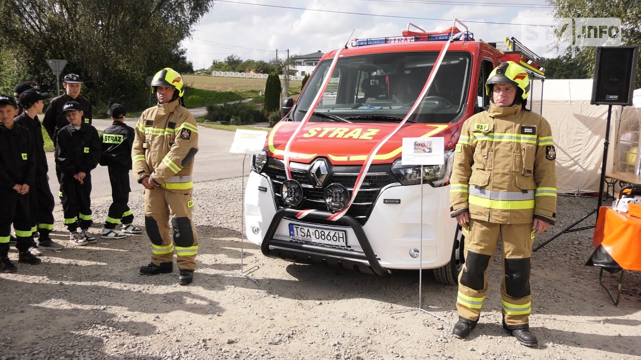 OSP Krobielice z nowym wozem bojowym. Uroczyste przekazanie z udziałem władz