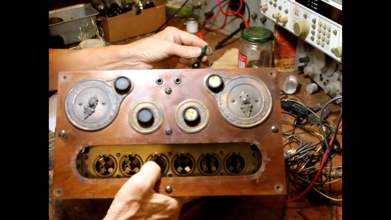 RESTORING A 1926 RADIOLA 26 RADIO