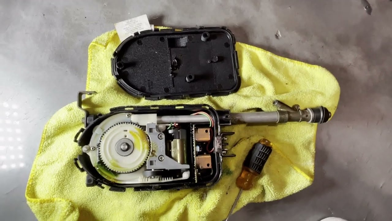 1984 Mercedes 380SL R107 Hirschmann antenna repair