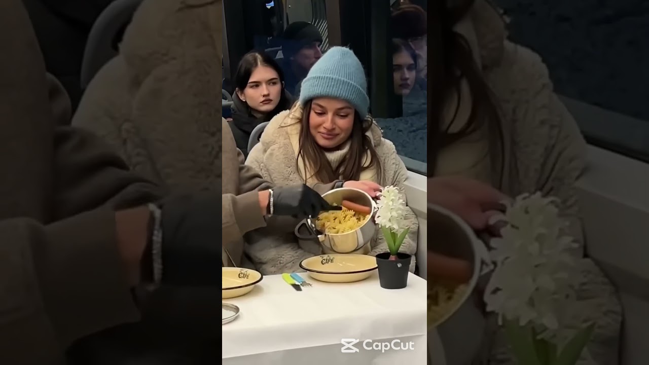 Trende aşk başkadır. #shortvideo #funny #humor #keşfet #keşfetbeni&ouml;ne&ccedil;ıkar #diy #love