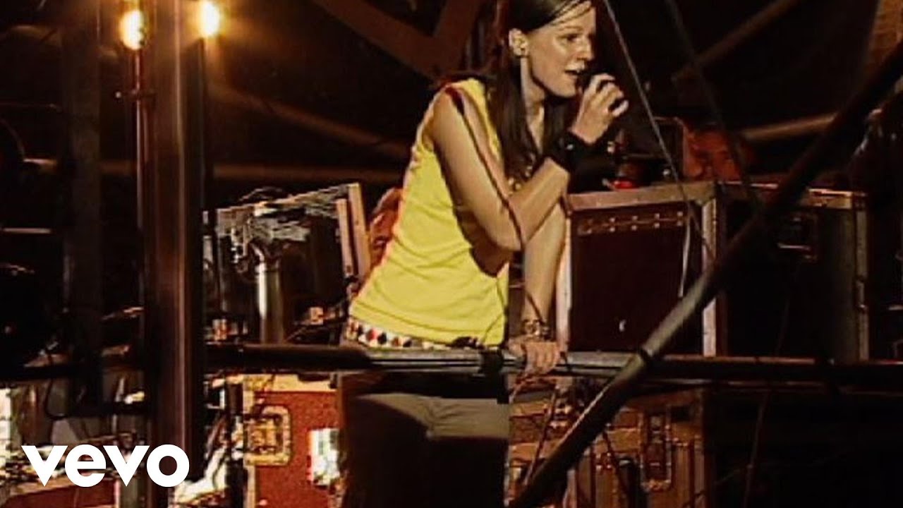 Christina St&uuml;rmer - Reine Nebensache (Live von der Kaiserwiese Wien / 2007)