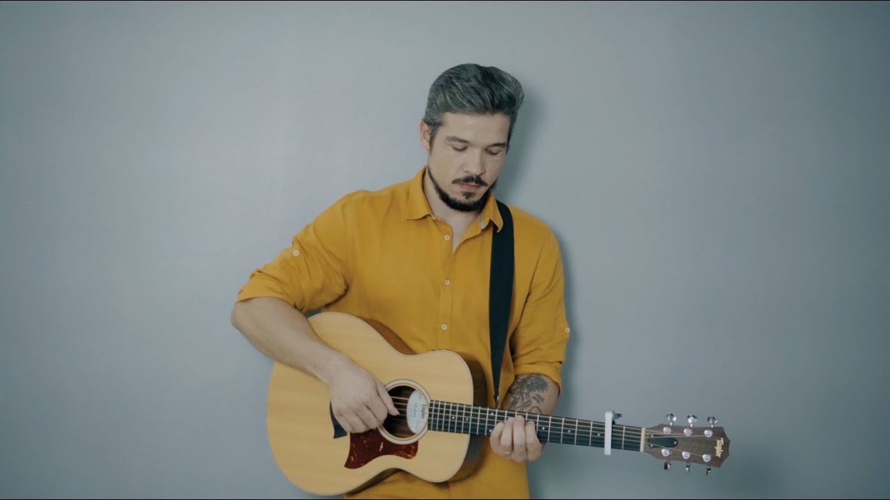 Me Abra&ccedil;a | Badulaque | Feito Em Casa Sessions #3