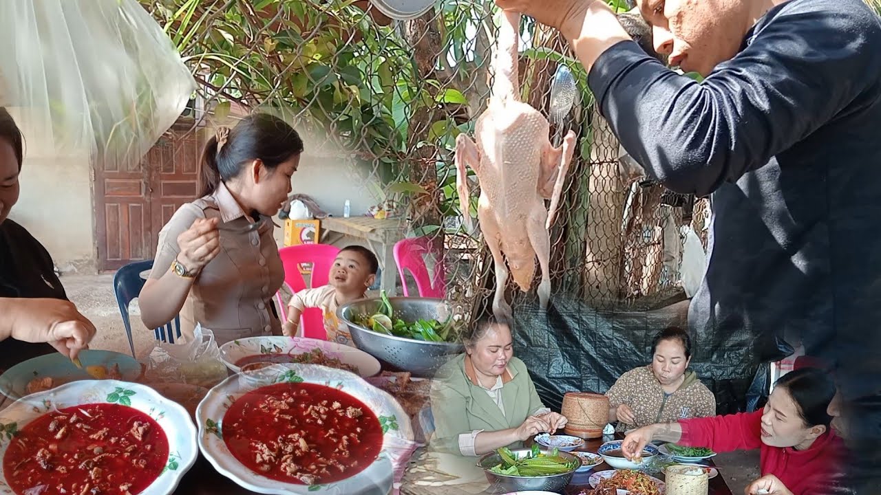 วันนี้เข้าครัวทำเมนูลาบเป็ด ให้สาวๆได้กิน,ກິນເປັດ2ໂຕເມນູລາບເລືອດຄືເກົ່າ