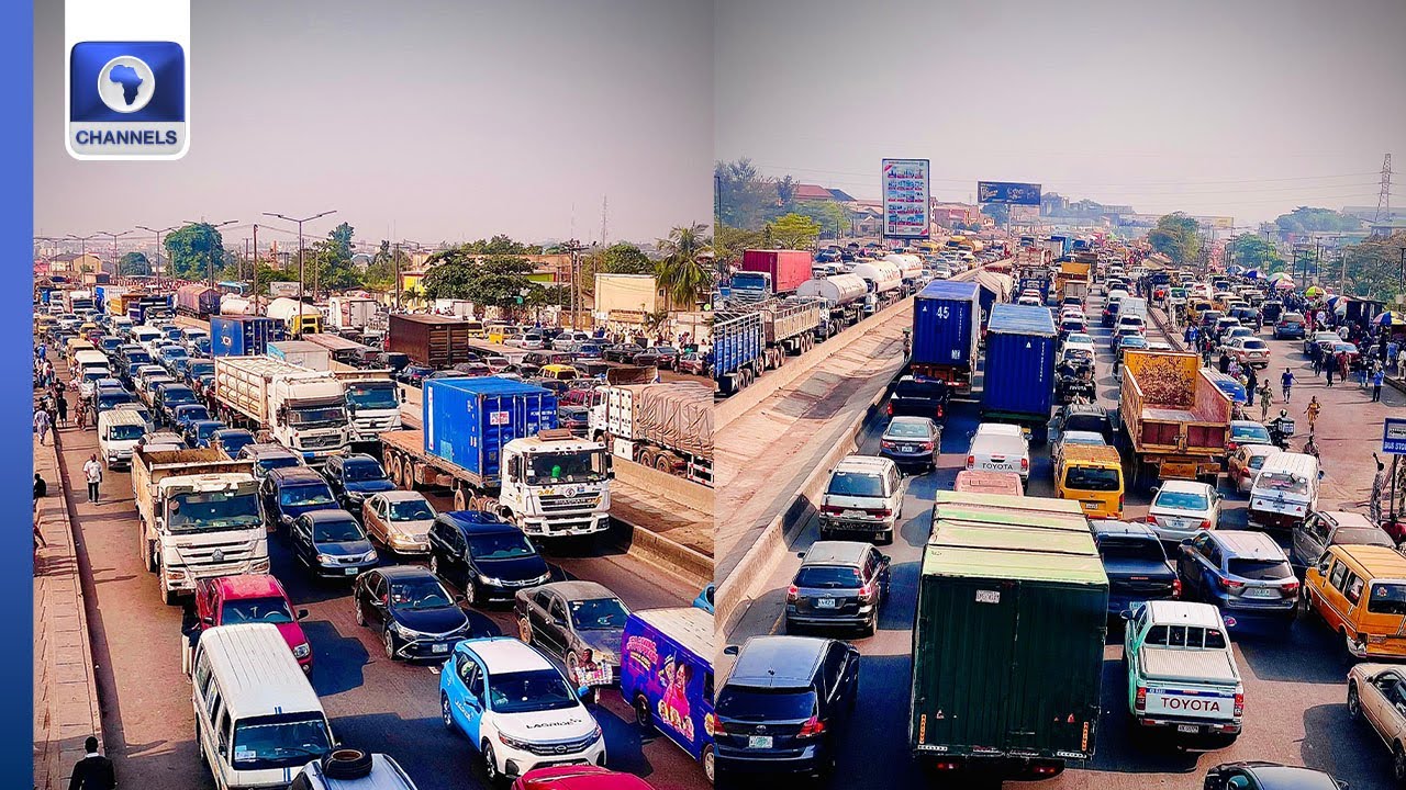 Lagos-Ibadan Expressway: Multiple Crashes On Otedola Bridge Causes Gridlock