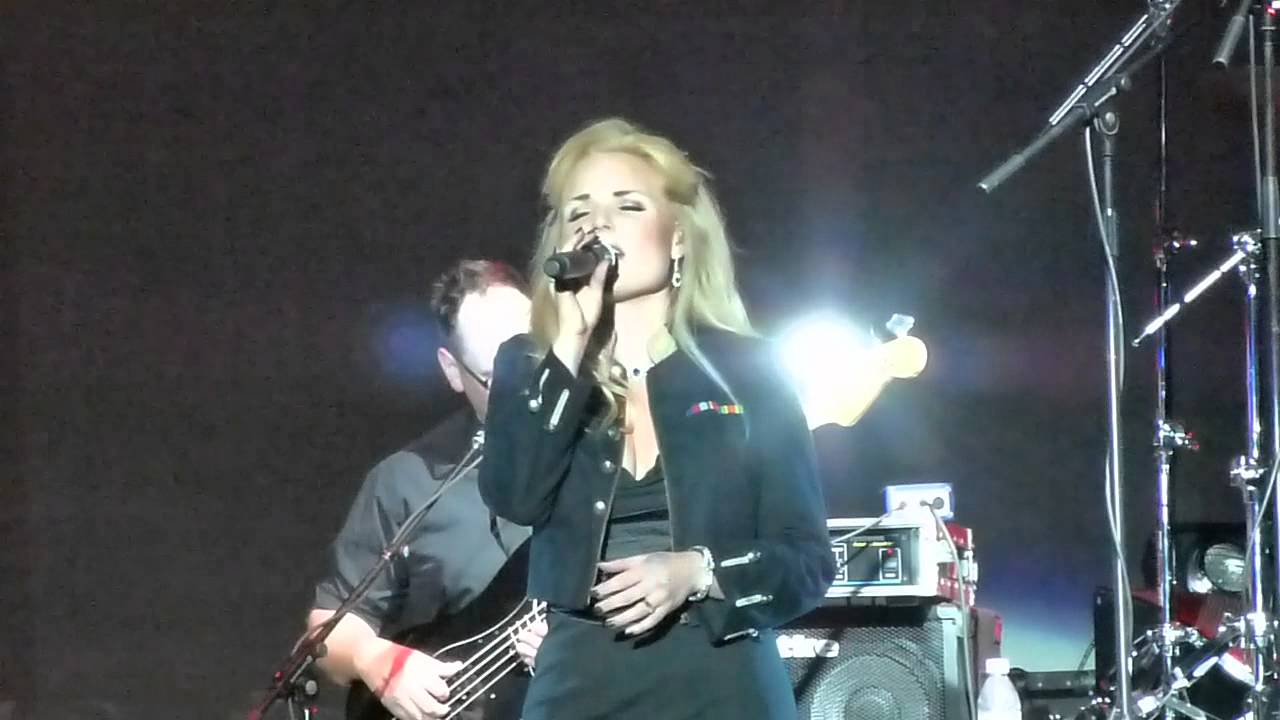 Brian May And Kerry Ellis-Save Me-11/06/11-Hampton Court