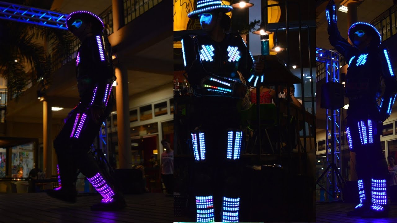 ROBOT BAILANDO FLAMENCO / ROBOT DANCE FLAMENCO