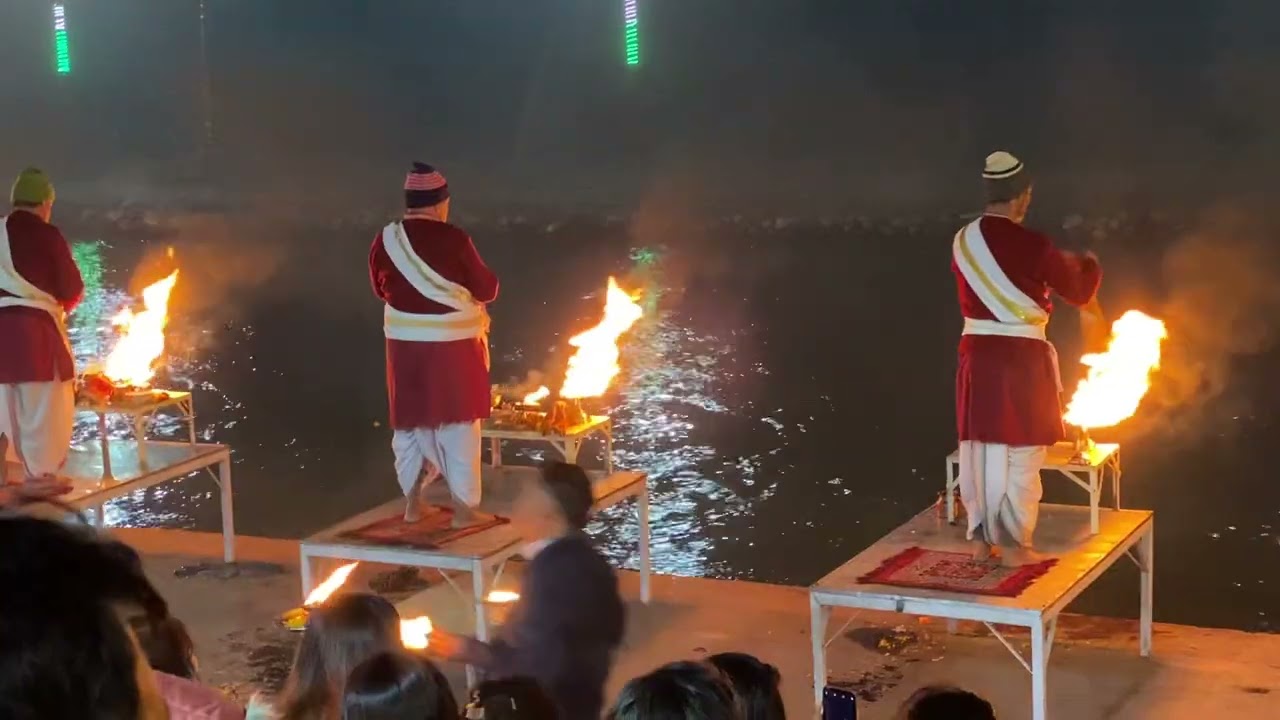 Ganga Aarti in Triveni Ghat, Rishikesh, Uttarakhand, India