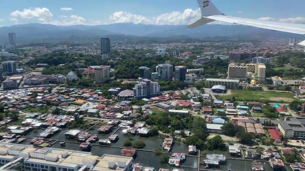 Landing at Kota Kinabalu International Airport (BKI|WBKK) , Sabah(landing approach from city)