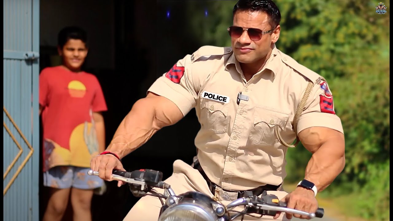 WHEN BIGGEST MUSCLE COPS HIT THE STREETS  - JACKED POLICE OFFICERS MOTIVATION