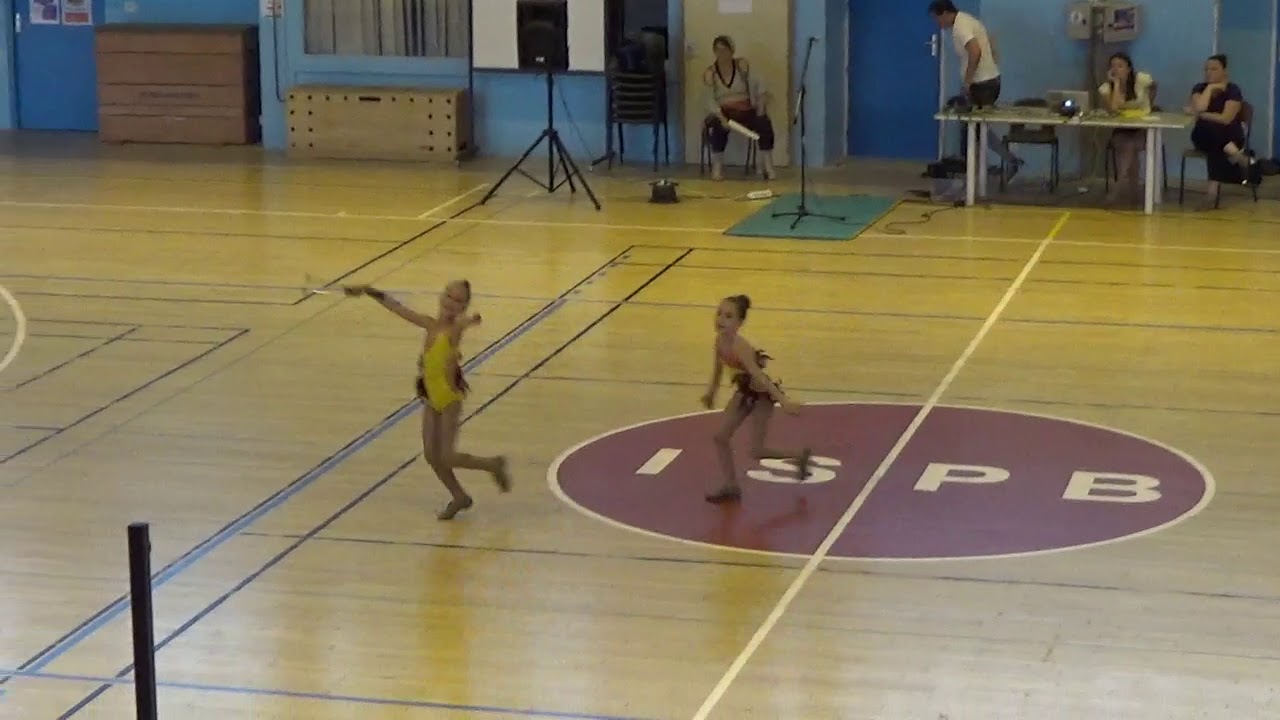 Coralie et Mérédith Valéro duo twirling benjamine N3 CHIMILIN 2018