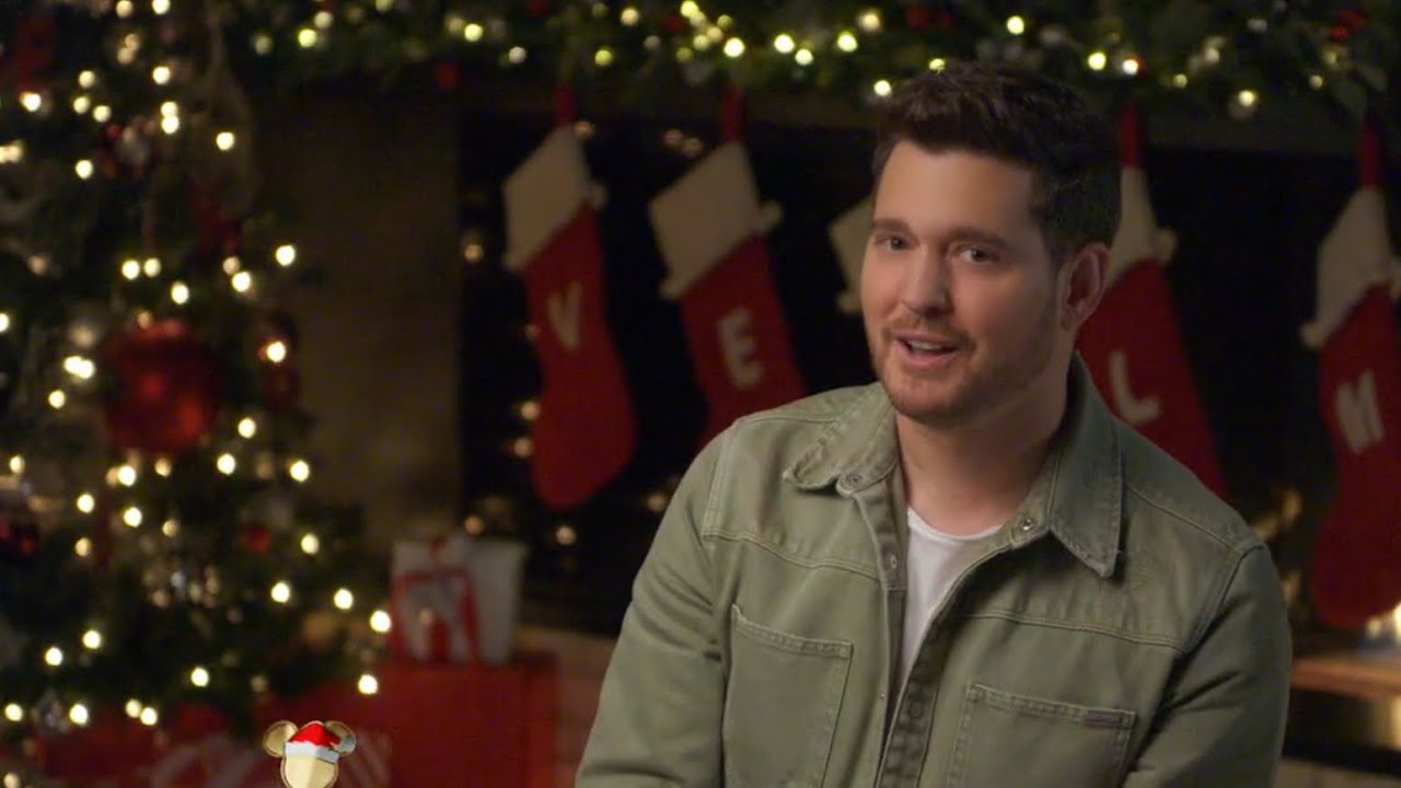 Michael Bubl&eacute; - It's Beginning To Look A Lot Like Christmas (Disney Holiday Singalong)