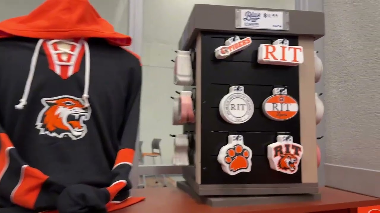 Walking Through the RIT Campus Store | College Life
