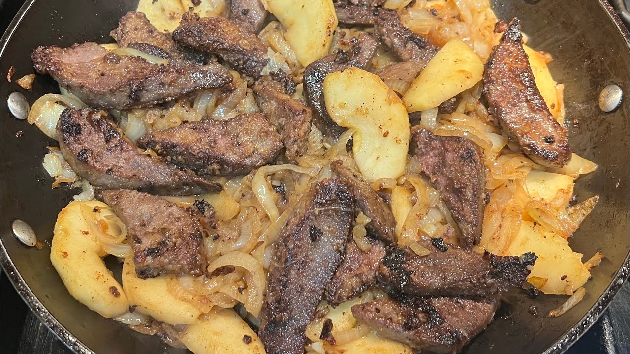 Wątróbka wieprzowa z jabłkiem i cebula.Pork liver with apple and onion Szybki obiad@gotujzbozenka