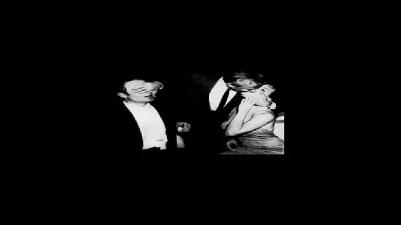 Mashup Tape 8 - David August - tell me :: Nicolas Jaar - with just one glance you