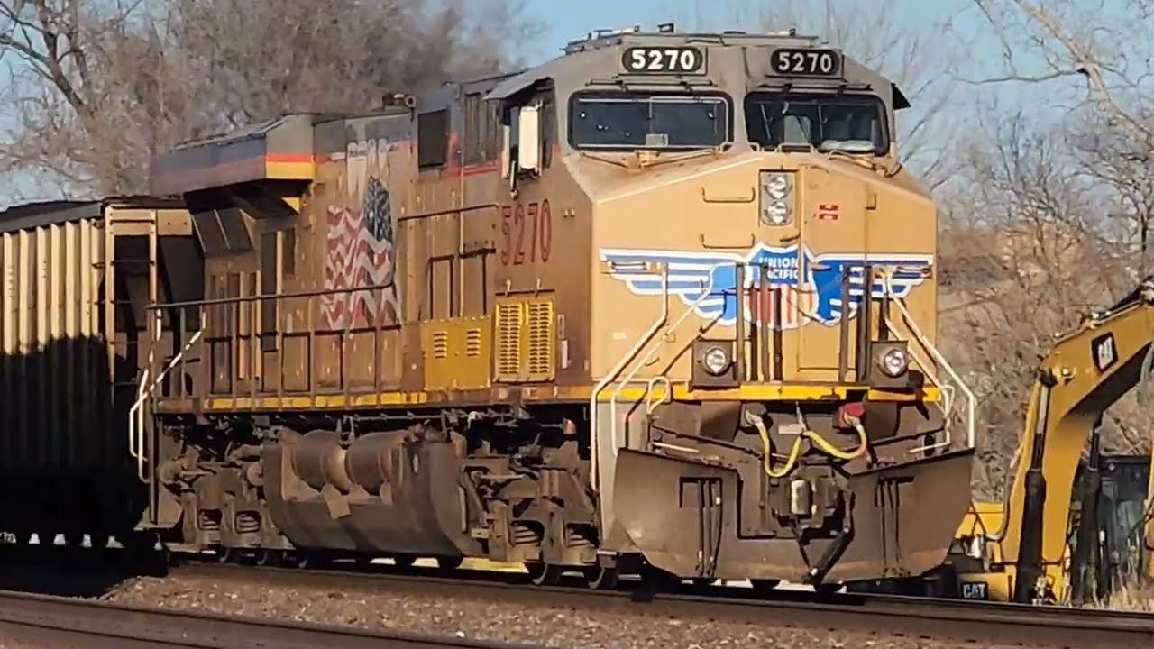 1 HOUR OF SUPER SIZED BNSF, UP, & CPKC TRAINS THAT FILL THE KC AREA MAINLINES!