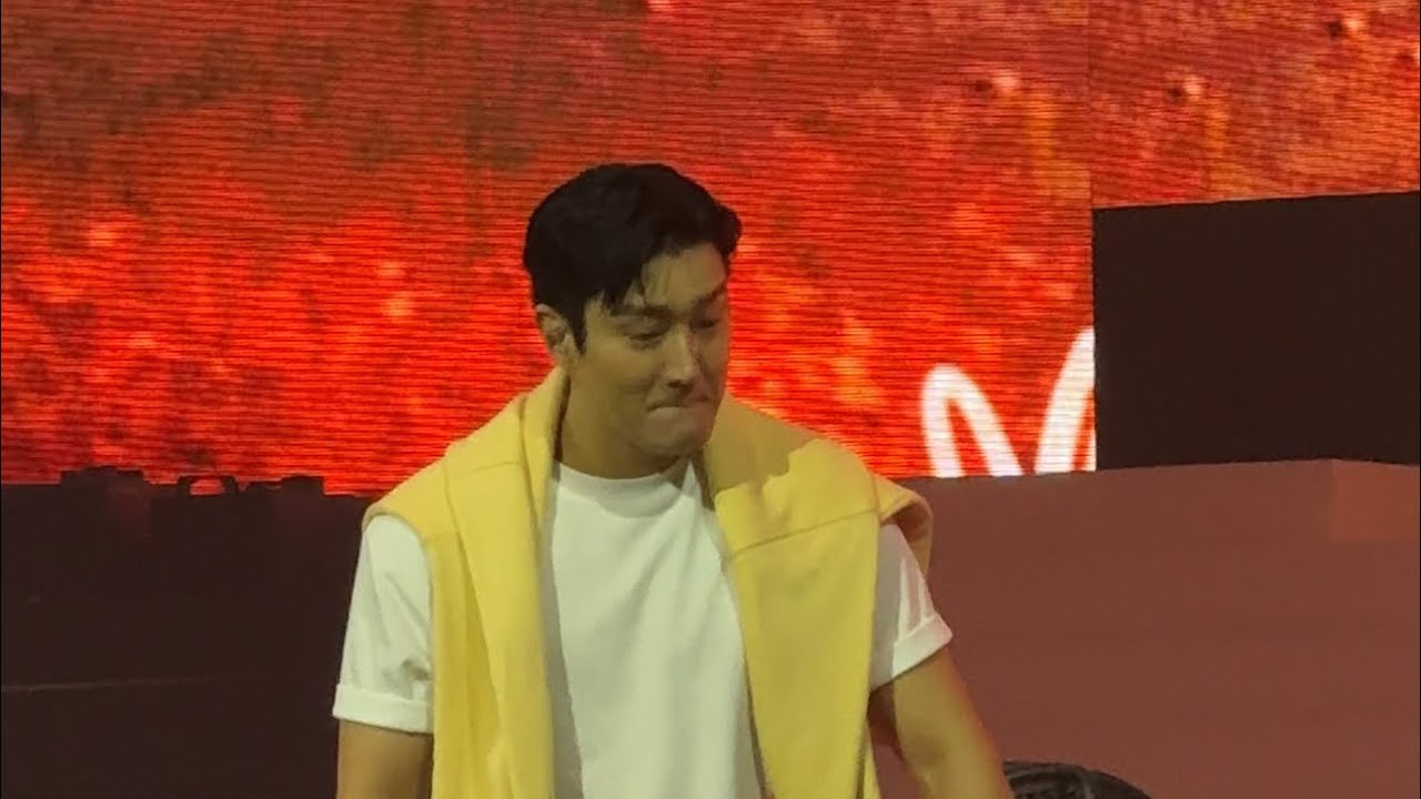 Super Show 10 Singapore Day 1 From U Siwon focus