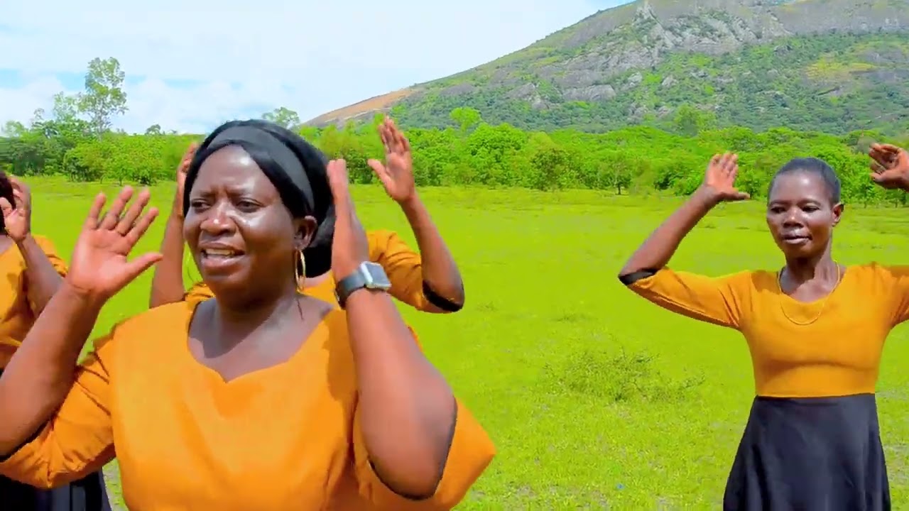 Amazing Grace Choir - Chiwelela Nyuma - Mlodza CCAP Livingston Synod