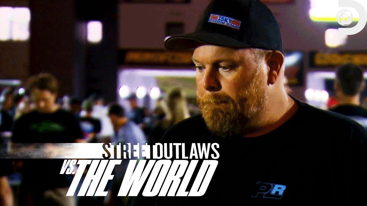 Neck-and-Neck Race: Scott Taylor vs. Simon Kryger | Street Outlaws vs. The World | Discovery