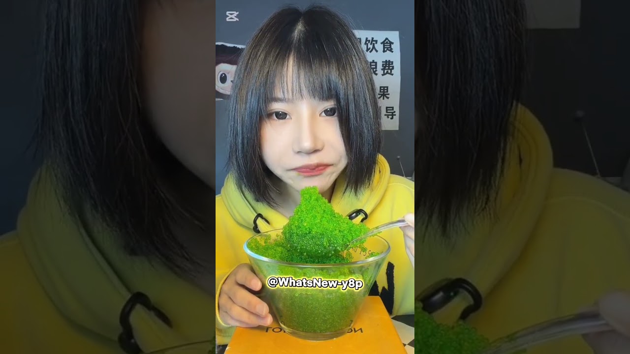 #asmr green tobiko eggs EXTREMELY crunchy fish roe #fyp 