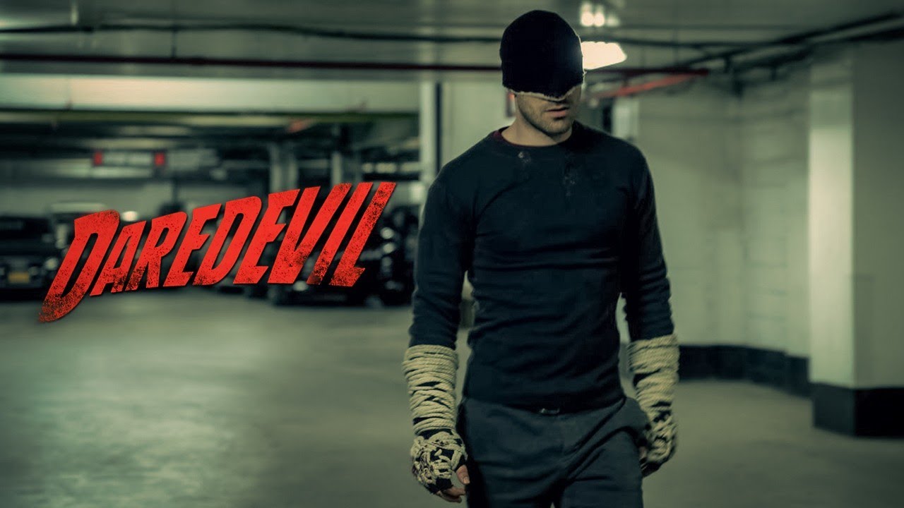 بيفقد بصره لكنه بيمتلك قدرات اقوي عشان يحمي العالم من النهايه | ملخص مسلسل daredevil الموسم الاول