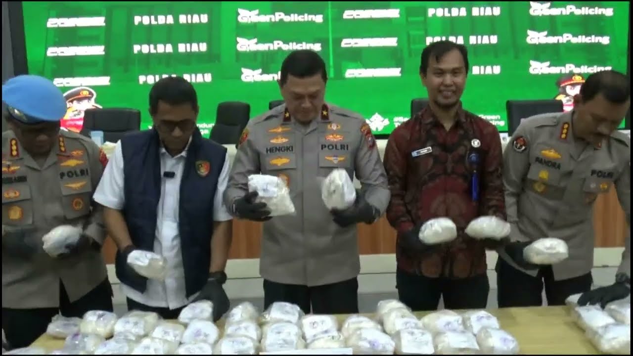 NYAMAR JADI PEMBELI, POLISI TANGKAP PEDAGANG B4R4NG T3RL4R4NG