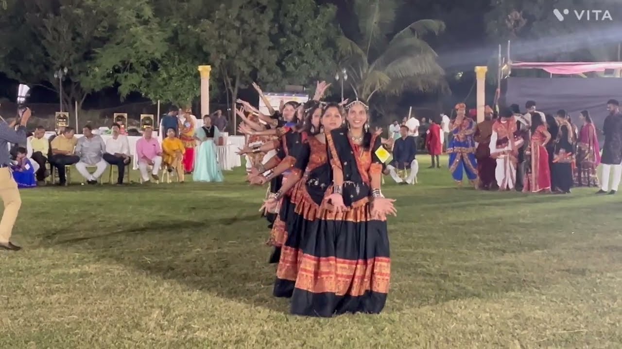 Navratri Garba dance | dakla | dholida | jhume re gori | khalasi | Nikhil parekh choreography