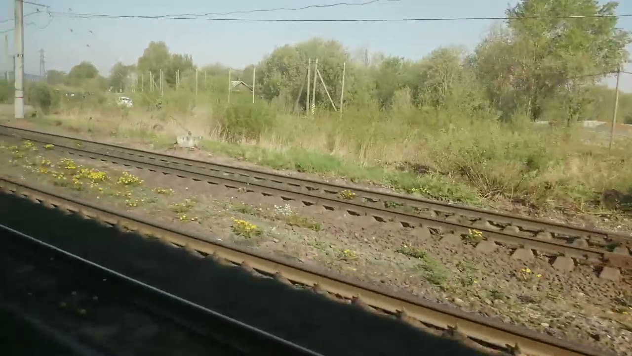 Проходим с опозданием станцию Волховстрой. Машка синяя, ВЛ10У-575. ГЭС. ВЛ10У-982. ВЛ10У-325.