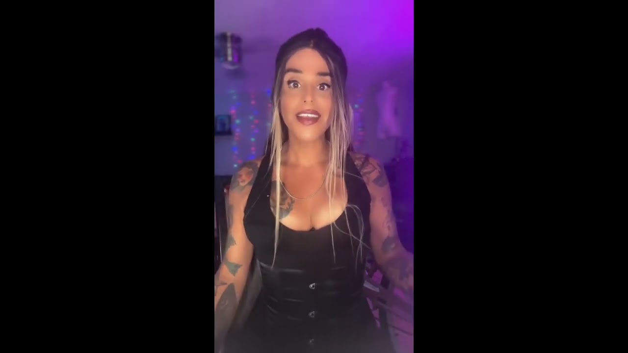 Is it transphobic to not want to date a trans woman?