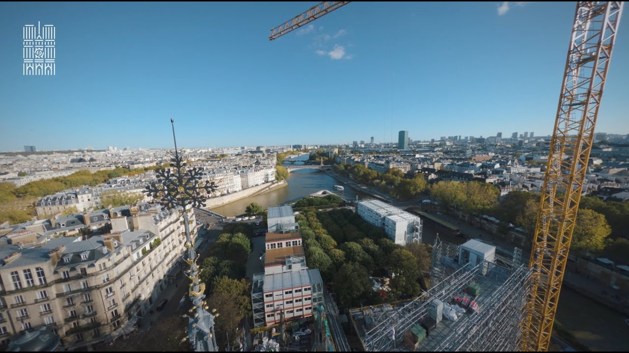 Notre-Dame de Paris - Plong&eacute;e dans la base-vie du chantier !