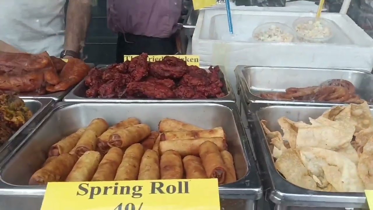 অভিজাত এলাকায় বেইলি রোড বিখ্যাত ইফতার বাজার। #subscribe #food #foryou #motivation #iftar 