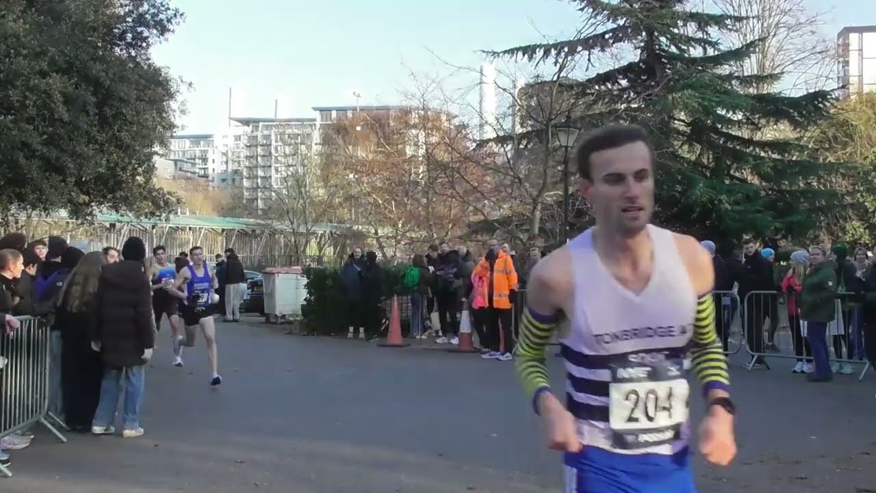Мужская элитная гонка на 5 км Mizuno, новогодние шоссейные гонки, Баттерси-парк, 31 декабря 2025 ...