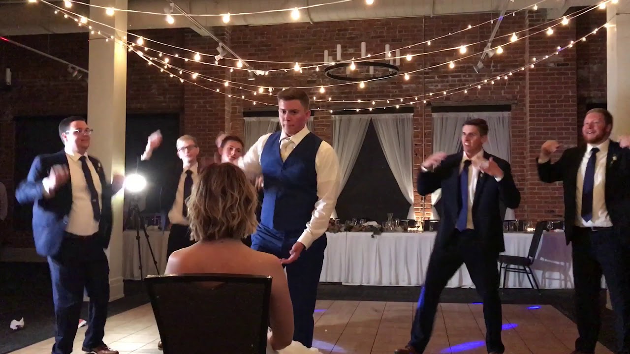 Best surprise GROOMSMEN DANCE!!