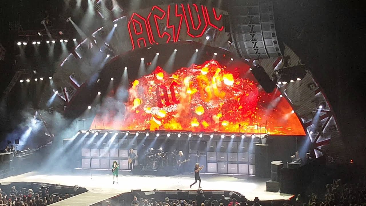 AC~DC opens in Kansas City at Sprint Center.