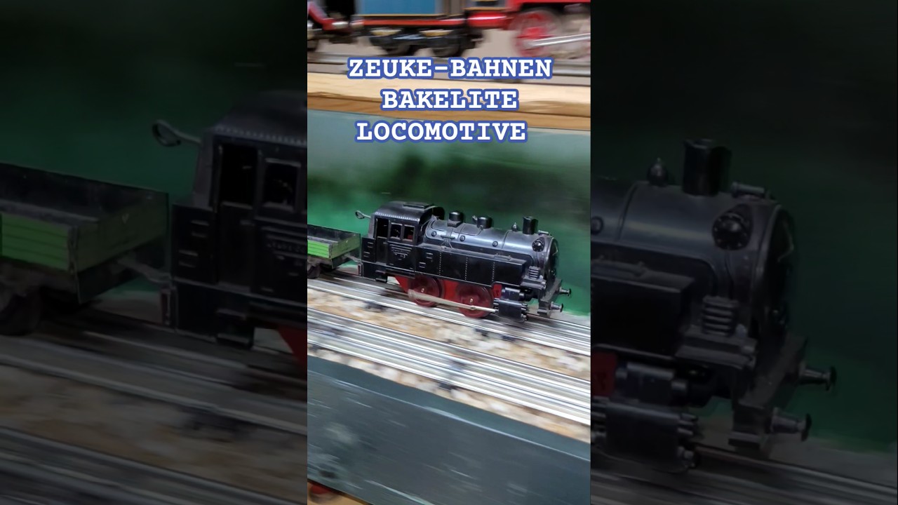 Bakelite clockwork locomotive from Zeuke-Bahnen 