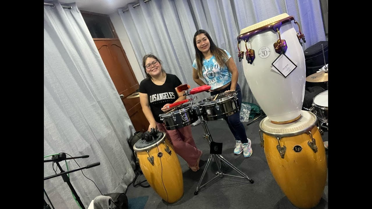 Mujeres percusionistas 🥁 🪘 con Anita Cruz Castillo  🎵 🎶