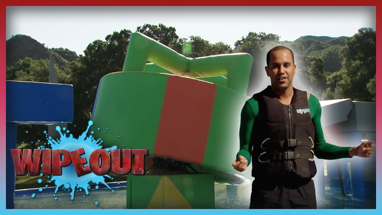 Chasing Cash in the First Round | Wipeout
