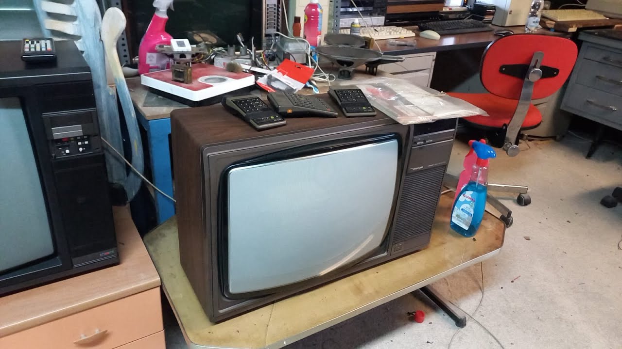 presentazione tv Phonola (Philips) 56KS3402, telaio K35 Philips
