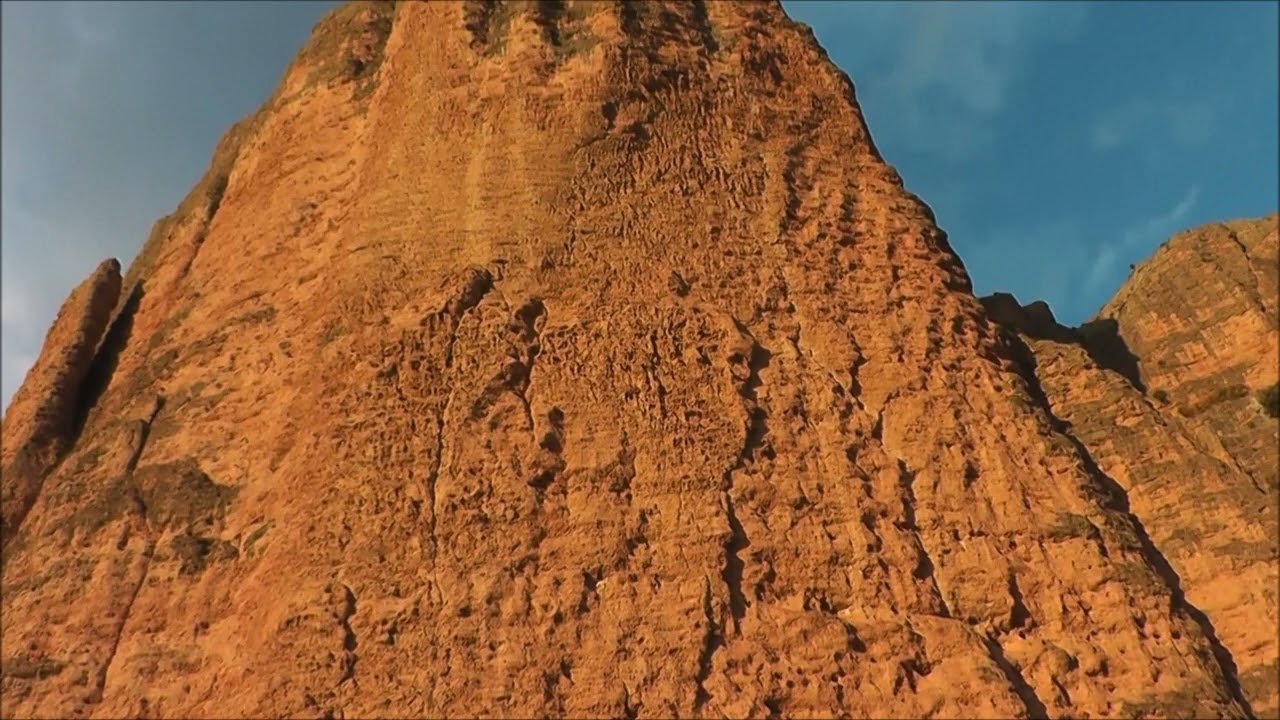 Riglos, corazón del reino de los mallos