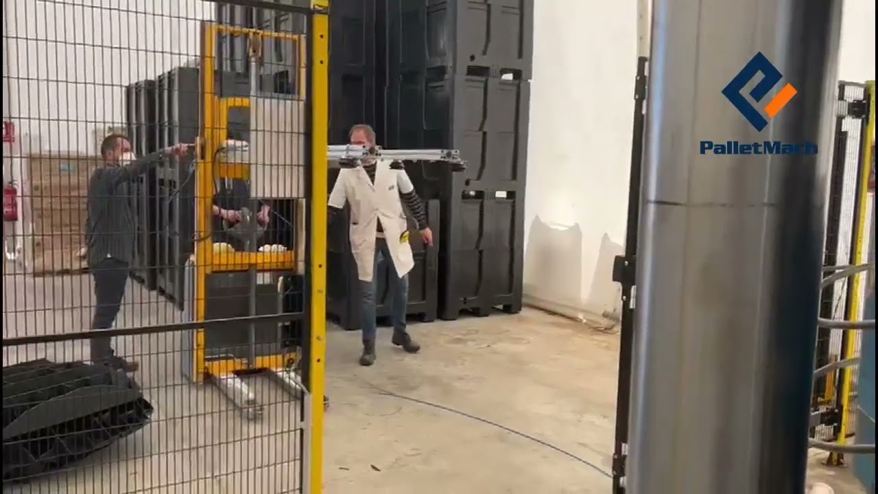 Recycled plastic pallet production line in Spain