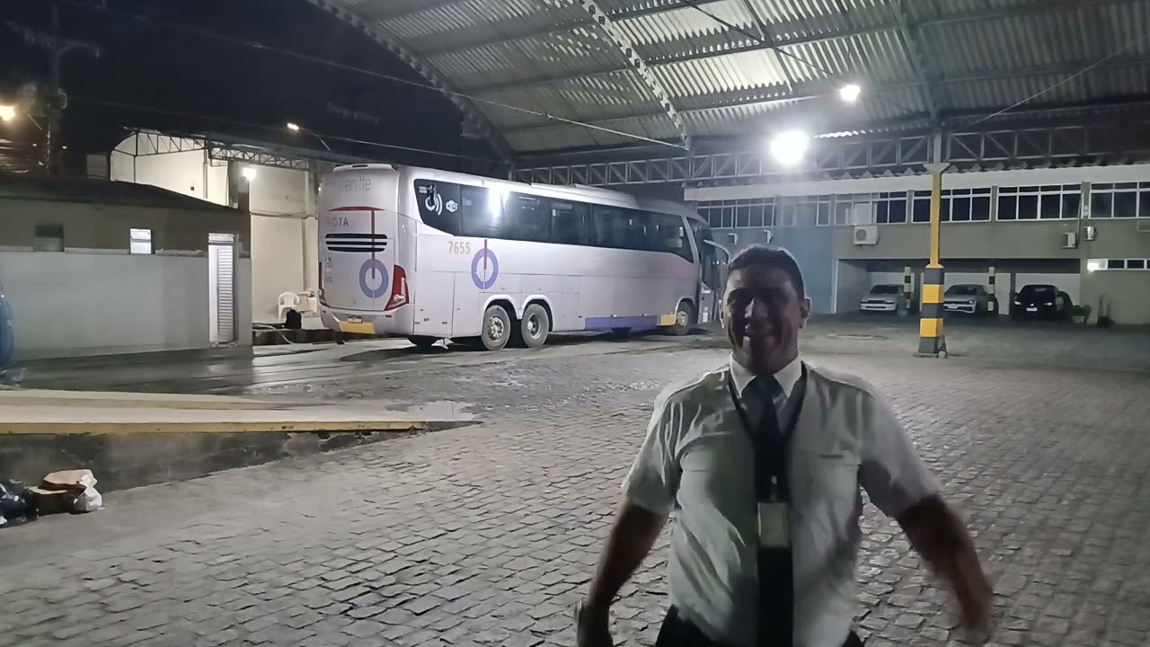 Continuação da manobra noturna na garagem 