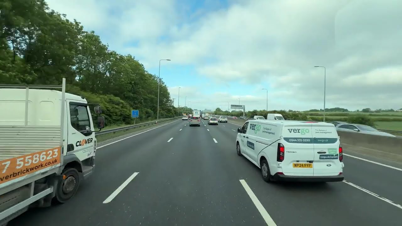 Driving in the UK Motorway M62 M1 @midnightmotorway