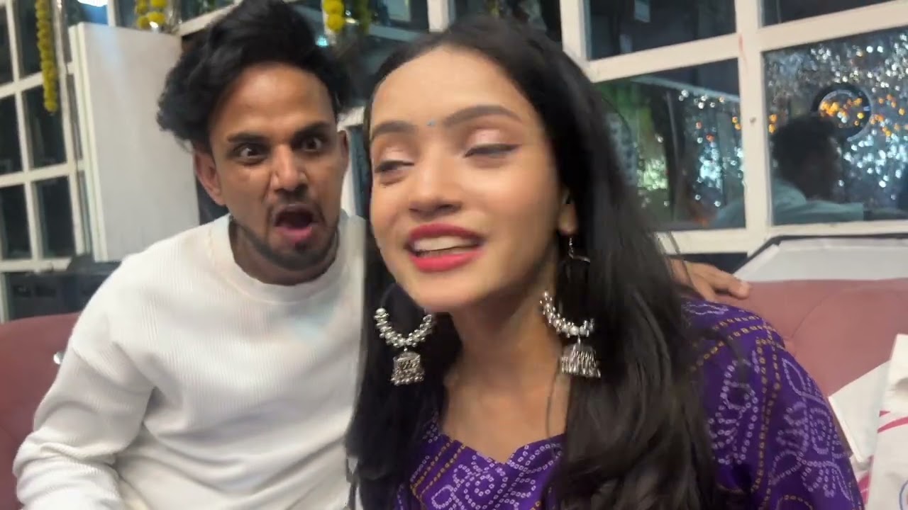Daily Vlogs - Aaj ka mausam bada kaatil 😍 #shootday #snehuvlogs