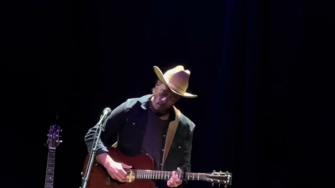 Amos Lee - Wait Up For Me - Kimo Theater - Albuquerque NM 10-3-23