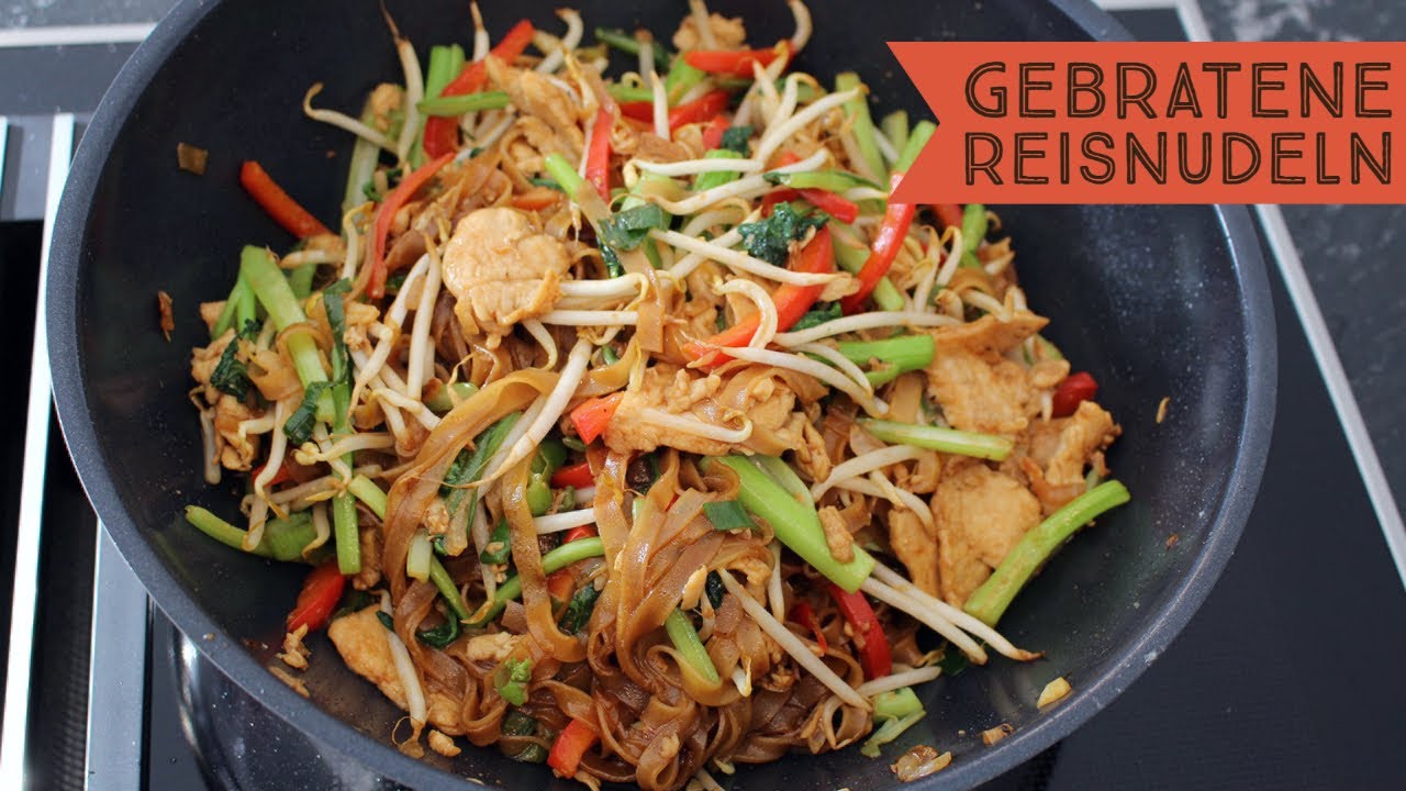 GEBRATENE REISNUDELN mit Hähnchen | Phở xào thịt gà | Tam's Cooking
