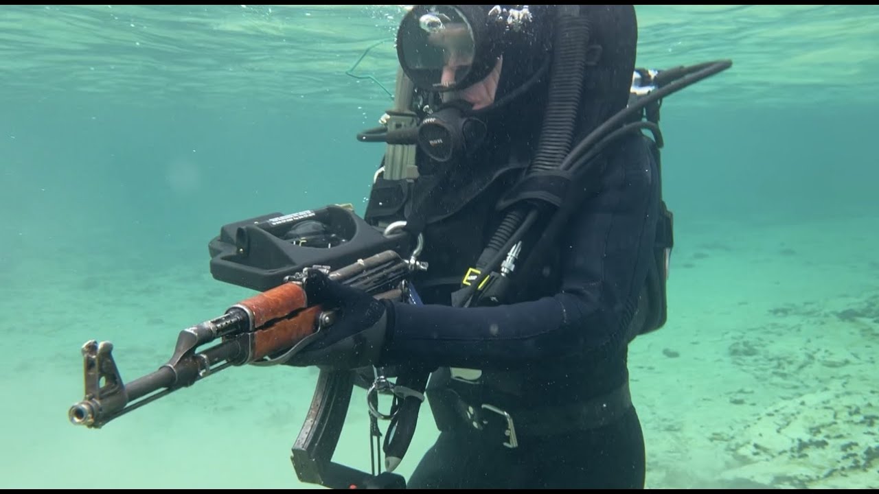 Водолаз ВМФ &eacute;cole nageur de combat plongeur d&eacute;mineur Russie Hubert  commando Dive Olivier KOENIG