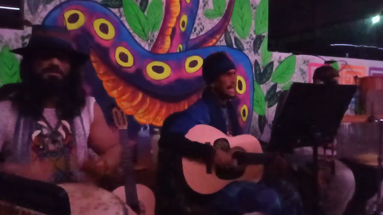 Luz de Tupã / Bandeira da Floresta - Runuã Rezo Ao Vivo na Casa da Jiboia