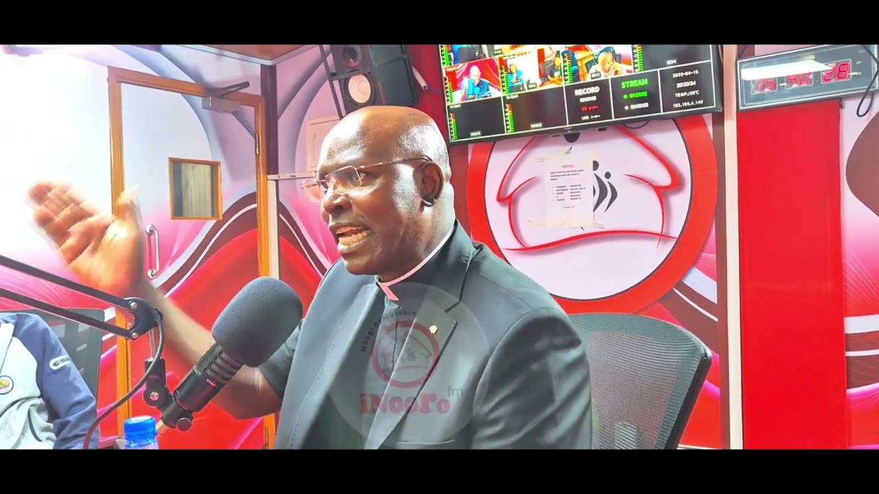 We uhikitie mutumia mukuru ona kana muthuri mukuru gugukira?Thikiriria Father CK