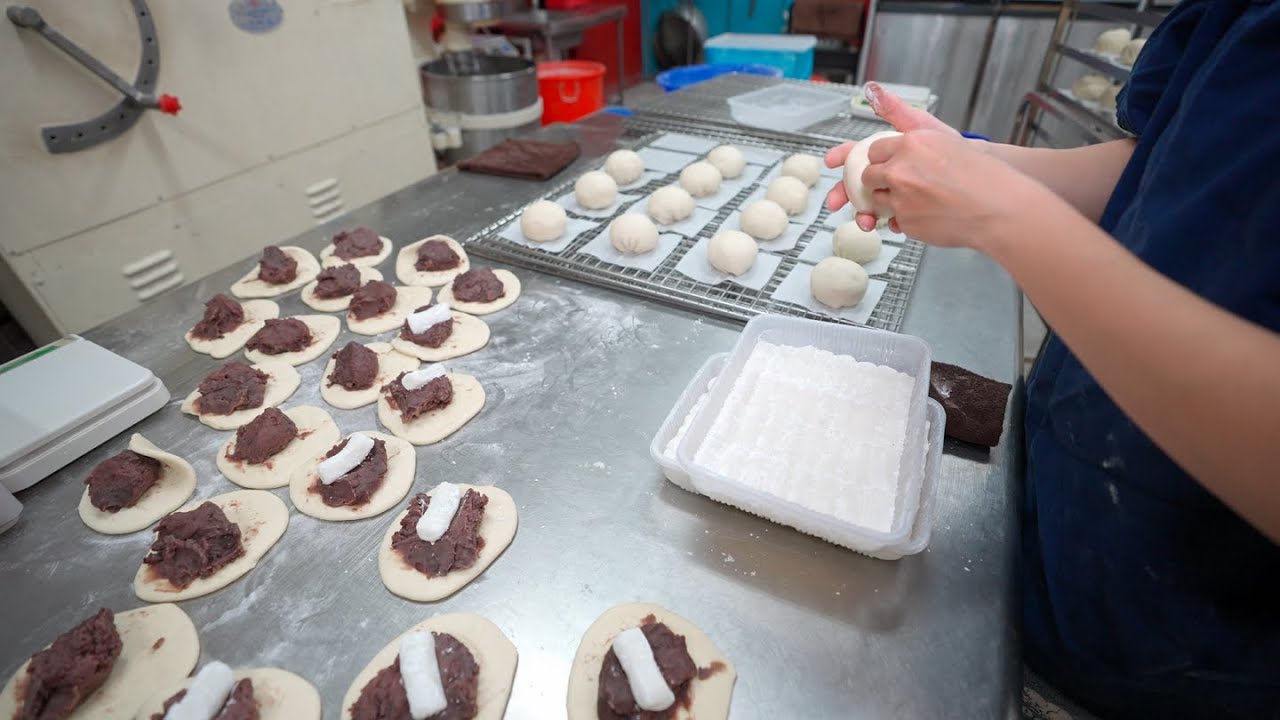 Steamed Sesame Buns, Steamed Red Bean Mochi Buns